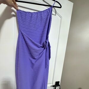 Pretty Little Thing dress